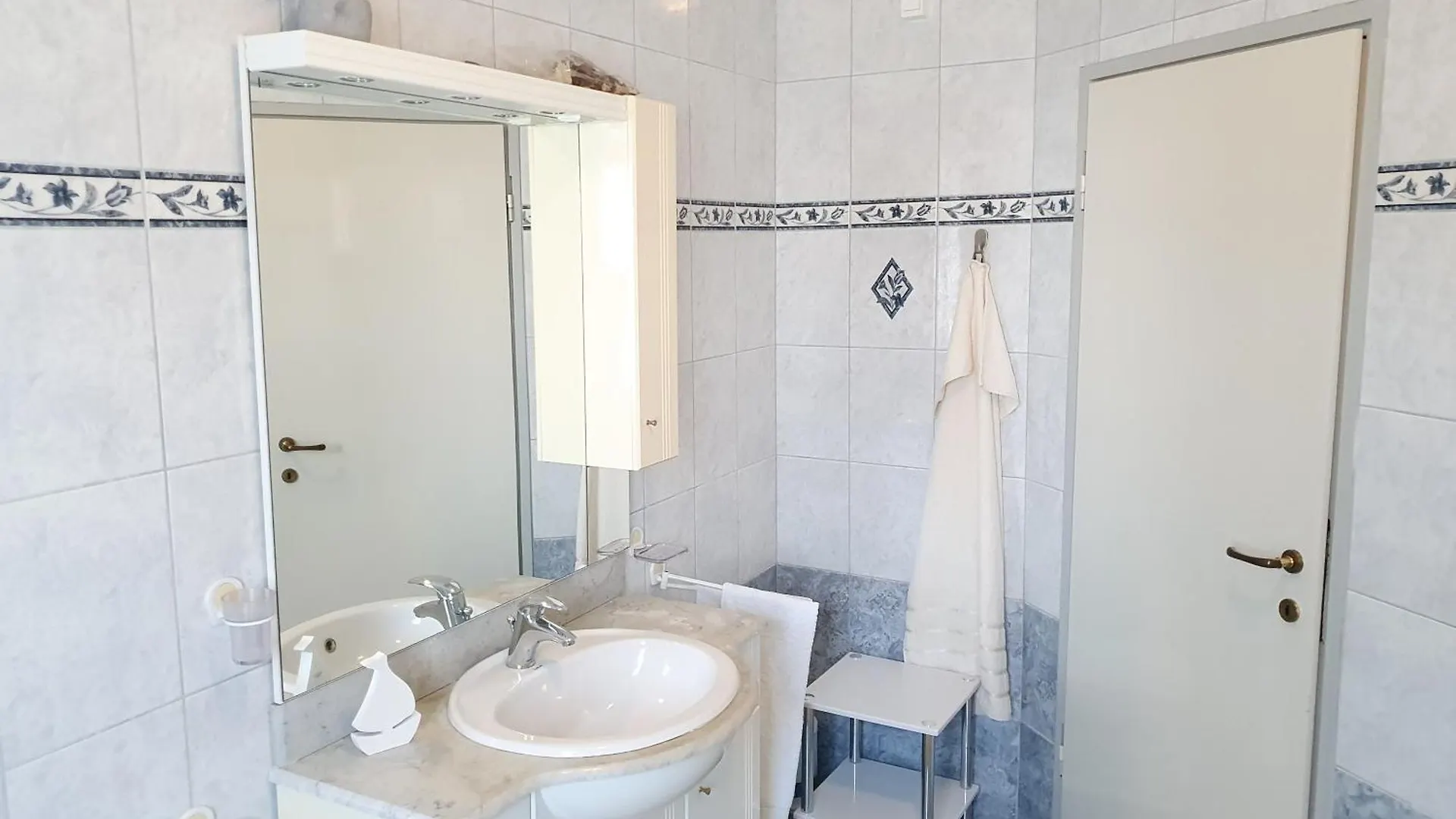 Apartment Marija Valbandon 0*,